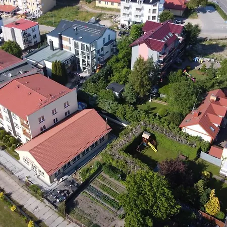 Cztery Pory Roku פארק נופש *