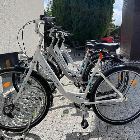 פארק נופש Cztery Pory Roku *