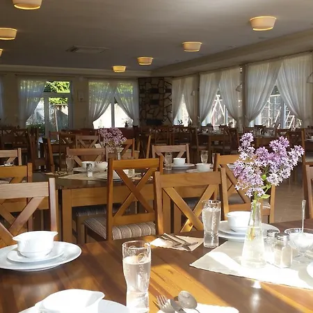 Cztery Pory Roku פארק נופש *