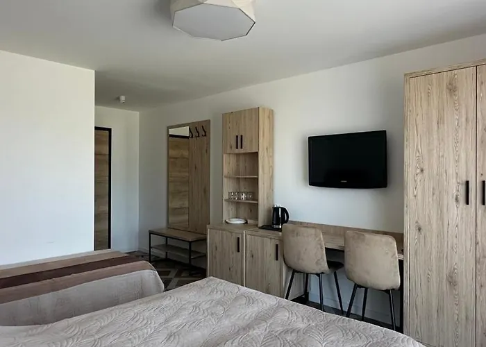 Cztery Pory Roku Kompleks wypoczynkowy *