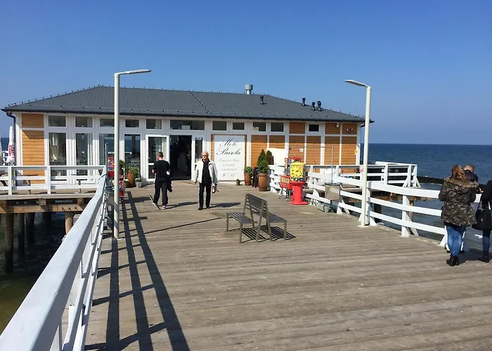 Cztery Pory Roku * Ustronie Morskie